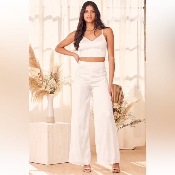 White satin two-piece jumpsuit Lulus size S - Picture 5 of 7